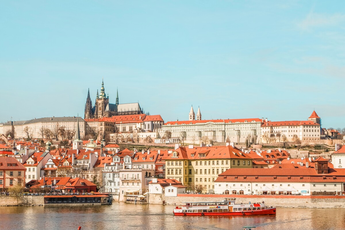 e pericoloso andare a praga ora