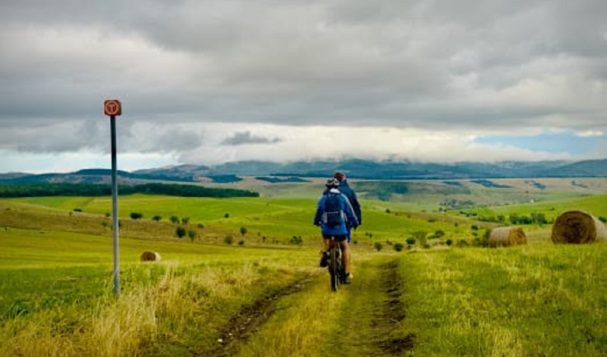 Se construiesc 494 de kilometri de traseu cicloturistic de-a lungul Via Transilvanica! Lucrările costă peste 13 milioane de euro