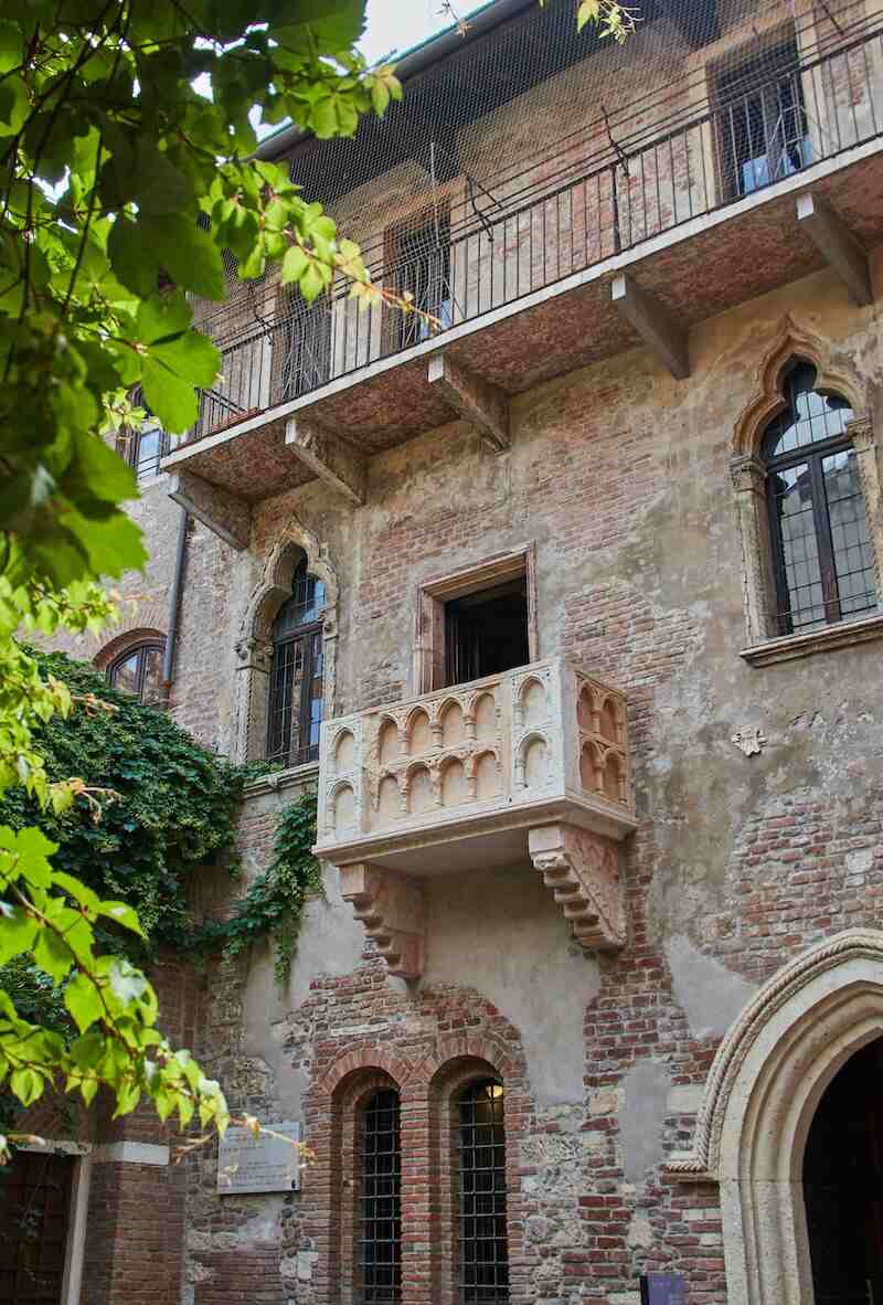 balconul-julietei