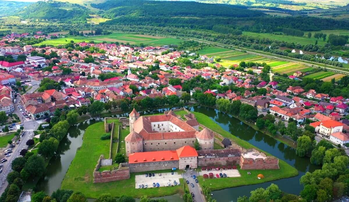 Se construiește un nou parc tematic în România, într-o locație inedită! Va avea o suprafață de 2.5 hectare