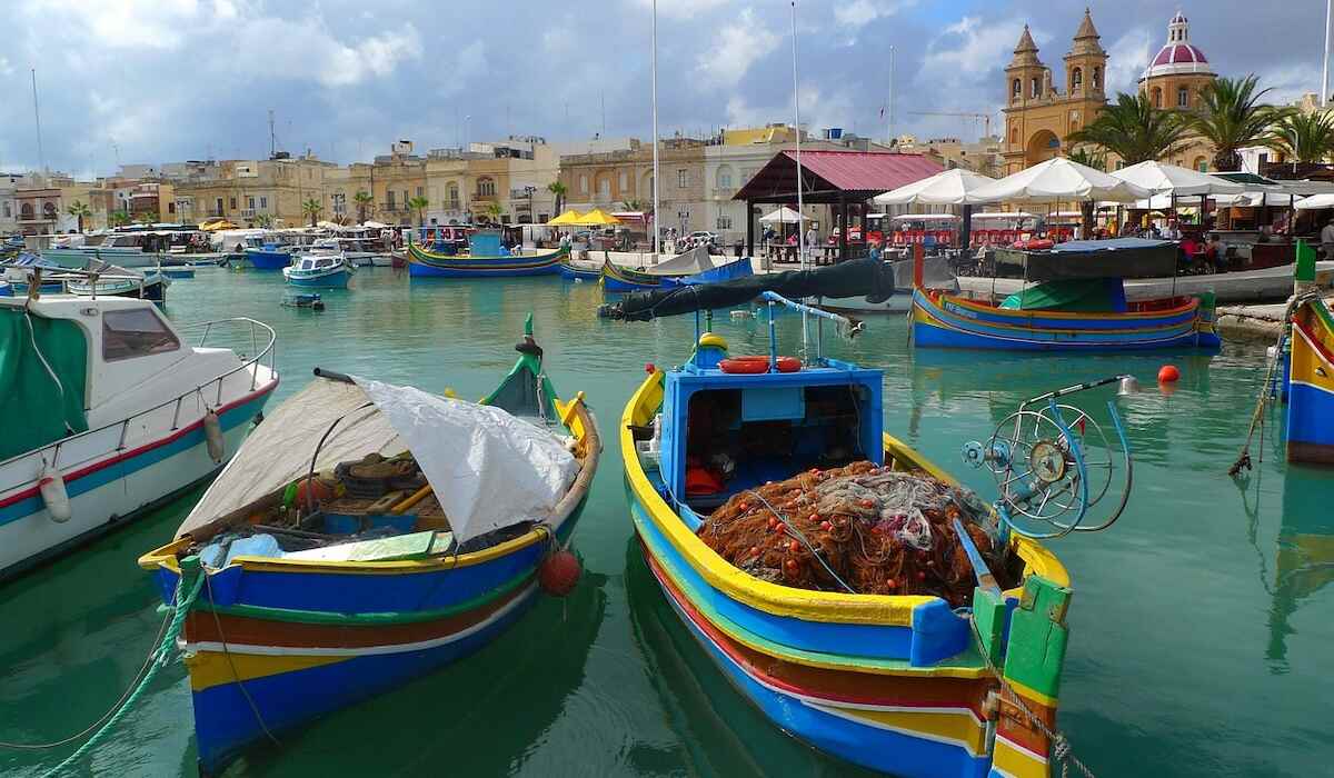 Gozo, insula din arhipelagul maltez cu plaje liniștite și stânci spectaculoase, o alternativă la agitația din Malta