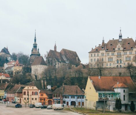 Orașul medieval din România care a atras atenția turiștilor străini