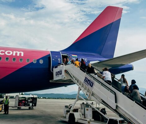 AnimaWings și Wizz Air vând bilete de avion la promoție spre zeci de destinații de vacanță
