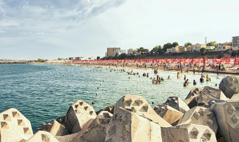 Se caută peste 20.000 de angajați pe litoralul românesc