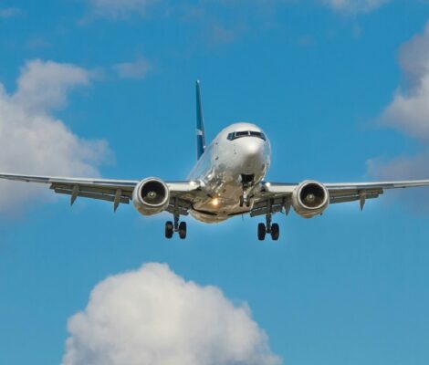 Tarifele biletelor de avion și autocar, mai mari în 2026