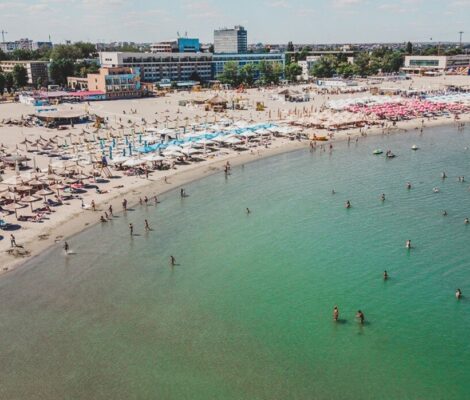 90.000 de turiști weekendul trecut, pe litoral