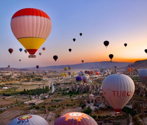 Cappadocia, pe primul loc în topul destinațiilor cu cele mai frumoase apusuri. Cum arată TOP 15