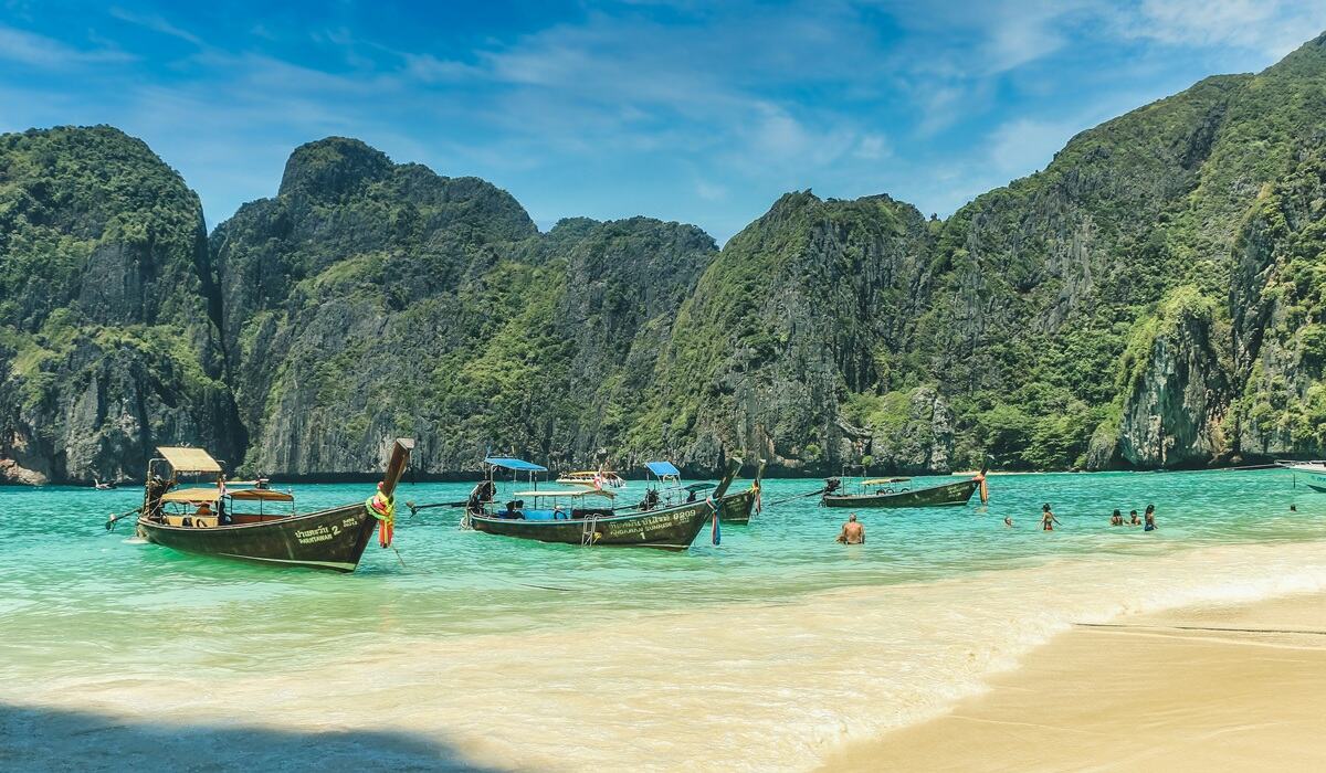 Revelion 2027 într-o destinație exotică? Prețurile pentru un sejur în Thailanda, Sri Lanka, Gran Canaria sau Maroc